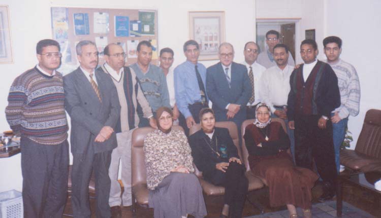 2000 - القاهرة - شركة ميج - مجموعة من الدارسين بإحدي الدورات التدريبية