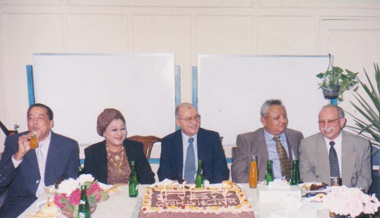 2001 - حفل تقاعد عزه أبو السعود - محمد عطيه - أسامة شلبي - الصياد - عزة أبو السعود - حسن السندي