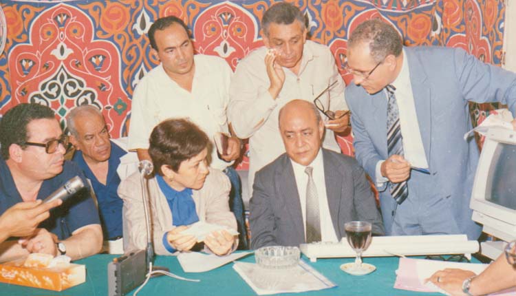 1989 - المنوفية - شبين الكوم - إفتتاح نظام المزايا - الصياد - فتحي الكومي - محمد حسن - د. اّمال عثمان - المحافظ - مخرج التليفزيون