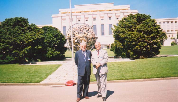 2001 - سويسرا - جينيف - منظمة العمل الدولية - د. احمد البرعي - الصياد