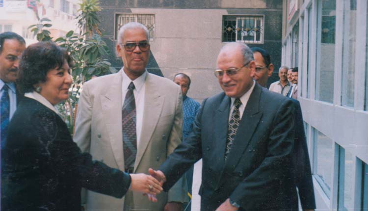 2001 - افتتاح الندوة الشهرية - الصياد - علي بدر - الدكتورة أمينة الجندي - فايز حافظ