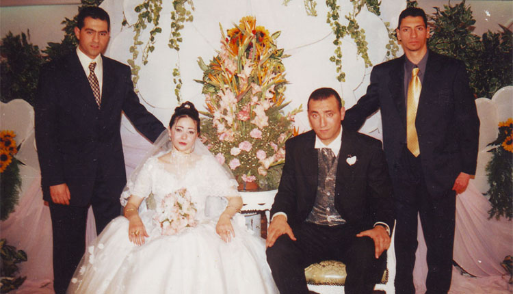 2001 - د.أحمد زهران - الأبناء مازن - داليا - حامد